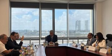 وزير السياحة يلتقي رئيس مجلس إدارة جمعية رجال أعمال الإسكندرية
