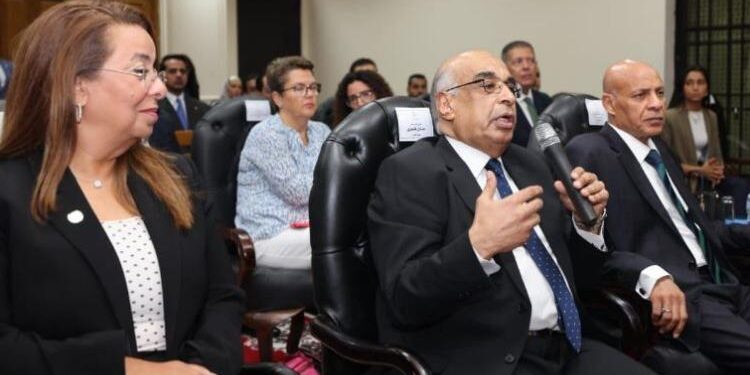 وزير العدل يفتتح غرفتين مؤمنتين مُخصصتين للمرأة ضحية العنف بمحكمة القاهرة الجديدة