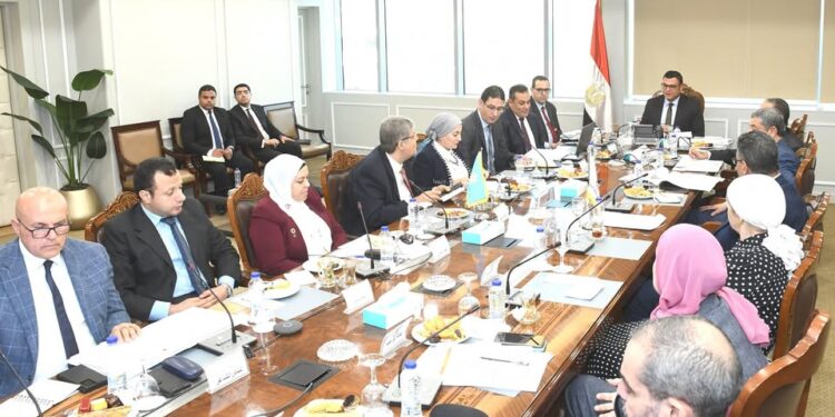 وزير الإسكان يترأس اجتماع مجلس إدارة الهيئة العامة للتنمية السياحية