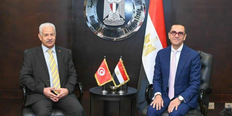 وزير الاستثمار يستقبل وزير التجارة وتنمية الصادرات بالجمهورية التونسية