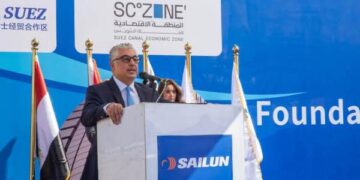 رئيس اقتصادية قناة السويس يشهد وضع حجر الأساس لمصنع “سايلون” الصينية لإطارات السيارات بالسخنة