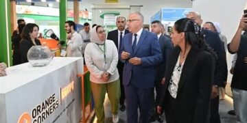 وزير الري يفتتح فعاليات اليوم الثاني من “معرض صحاري” المخصص لملف “المياه والري”