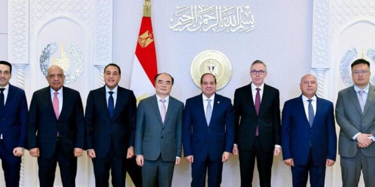 الرئيس السيسى يؤكد أهمية التعاون مع “سكاتك” و”صنجرو” لتعزيز الاستثمارات الأجنبية