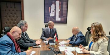 وزير الكهرباء يشهد مراسم نقل وعاء ضغط المفاعل للوحدة النووية الأولى إلى موقع المحطة النووية