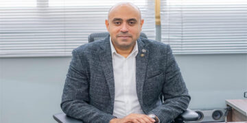 إسلام نصر الله: تدريس الذكاء الاصطناعي خطوة استراتيجية ويجب تعميم التجربة على كافة الوزارات