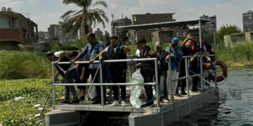 بنك saib ينظم يوماً تطوعياً لتنظيف مياه النيل بجزيرة القرصاية