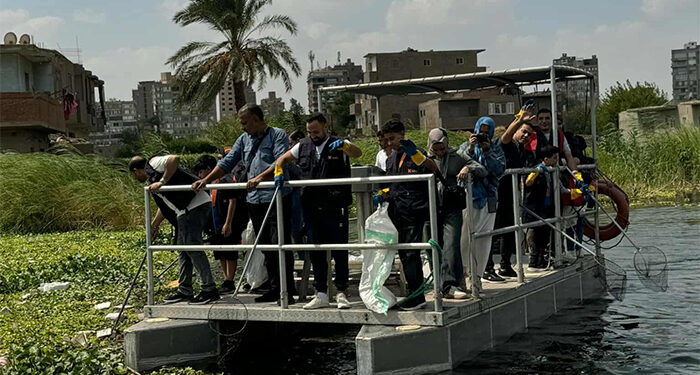 بنك saib ينظم يوماً تطوعياً لتنظيف مياه النيل بجزيرة القرصاية