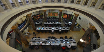 سباق كبار السماسرة فى البورصة.. ثاندر تتفوق ومباشر وهيرميس وبلتون تلاحقها