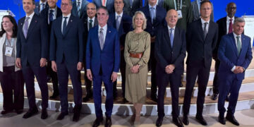 وزير البترول يعلن إطلاق مشروع للمسح السيزمي بأحدث التقنيات في شرق المتوسط