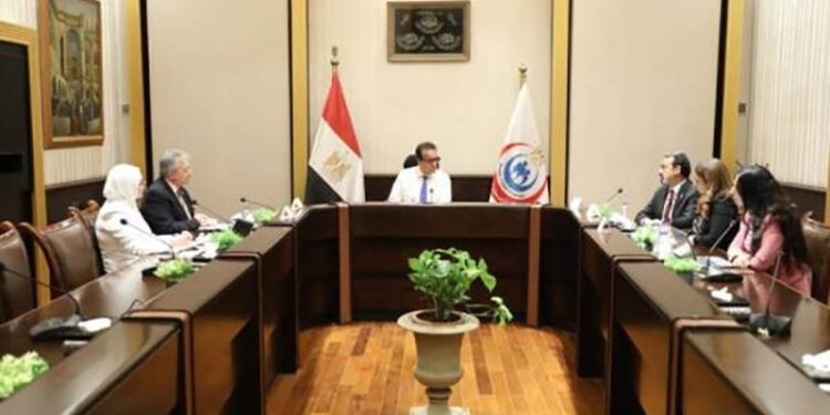 نائب رئيس الوزراء ووزير الصحة يتابع ملف السياحة العلاجية