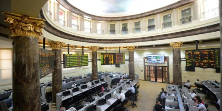 ارتفاع مؤشرات البورصة بمستهل تعاملات جلسة الإثنين