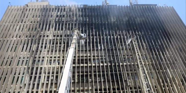 محافظة القاهرة: أدخنة سنترال رمسيس نتيجة تراكم الغبار بالأعمال الإنشائية