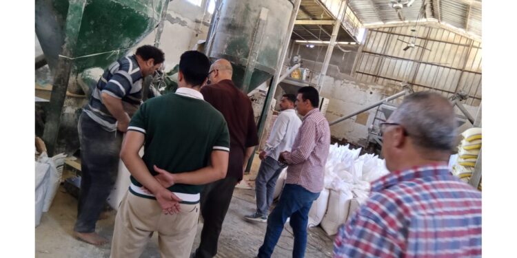 وزير الزراعة يوجه بتكثيف الحملات على المخازن والأسواق بجميع أنحاء الجمهورية وملاحقة محتكري الأعلاف