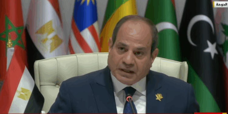 الرئيس السيسى: غطرسة إسرائيل تتطلب منا كقادة للعالمين العربى والإسلامى العمل معًا