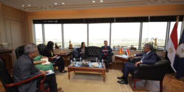 وزير السياحة والآثار يستقبل سفير إسبانيا بالقاهرة لبحث تعزيز التعاون السياحي والأثري