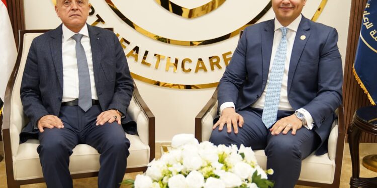 رئيس الرعاية الصحية يستقبل محافظ الأقصر لمتابعة نتائج الزيارة الميدانية والاتفاق على تنفيذ مشروعات