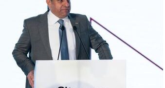 خالد عباس: إطلاق أول برنامج للترخيص الإلكتروني بالعاصمة الجديدة خلال شهر