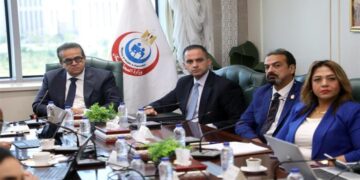 وزير الصحة يبحث مع البنك الدولي تعزيز التعاون في ملف القضية السكانية