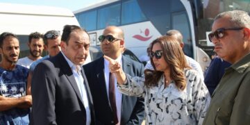 وزيرة التنمية المحلية توجه بتطوير منطقتي اللاجونا والثري بولز بمدينة دهب
