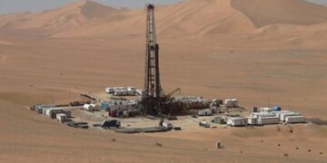 نجاح جديد لقطاع البترول.. إضافة 50 مليون قدم مكعب غاز يوميًا من بئر جديد بالصحراء الغربية