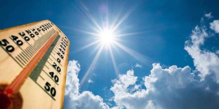 الطقس غدًا معتدل صباحًا حار نهارًا والعظمي في القاهرة 36 درجة