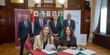 بنك مصر يواصل مساندة محاربات سرطان الثدي ويدعم مؤسسة بهية بـ 45 مليون جنيه