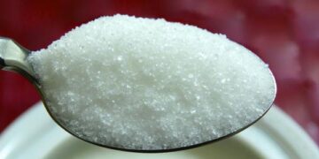 نقيب الزراعيين: حققنا الاكتفاء الذاتي من السكر.. وليس لدينا أزمة في أي سلعة غذائية.. فيديو