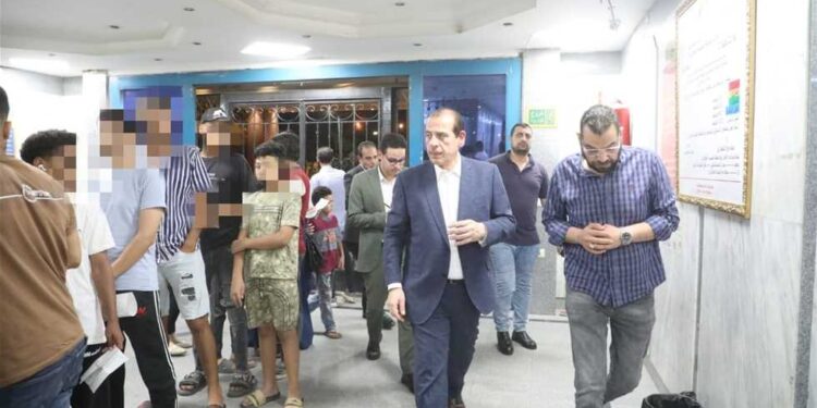 نائب وزير الصحة يجري جولة ميدانية مفاجئة بمحافظة القاهرة ويوجه بإجراءات عاجلة
