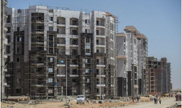رغم التحسن الاقتصادي.. لماذا يستمر الارتفاع في سوق العقارات المصري؟