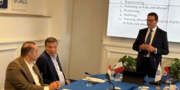 وزيرا الزراعة والشؤون النيابية يبدآن فعاليات زيارة إيطاليا بمنشآت زراعية بمدينة باري