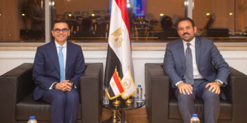 وزير الاستثمار يبحث مع الرئيس التنفيذي لجهاز مستقبل مصر للتنمية المستدامة التعاون في مجالات دعم سلاسل الإمداد
