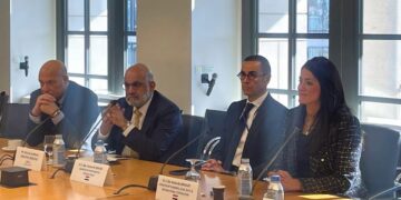 وزيرة التخطيط تبحث مع رئيس مؤسسة التمويل الدولية الجهود المشتركة لتمكين القطاع الخاص