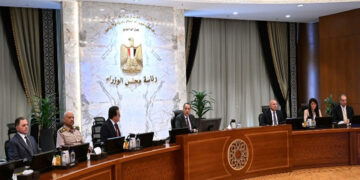 مجلس الوزراء: دعم الرئيس السيسي كان فاعلا لمسيرة ترشح “العناني” وصولاً لتقلده كأول مصري وعربي وثاني إفريقي