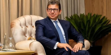 رئيس المخابرات العامة يتوجه لإسرائيل لمناقشة تثبيت وقف إطلاق النار بقطاع غزة