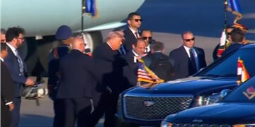 الرئيس السيسى يستقبل ترامب لدى وصوله شرم الشيخ