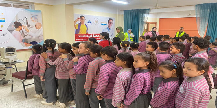 وزيرة التنمية المحلية تبحث مع نقيب الأطباء البيطريين عدداً من الملفات المشتركة بالمحافظات