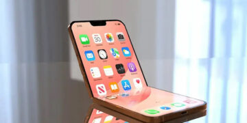 آبل تستعد لإطلاق أول آيفون قابل للطي في 2026