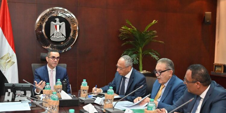 الخطيب: نستهدف تقليص زمن الإفراج الجمركي إلى يومين وتحقيق التكامل الرقمي بين الجهات