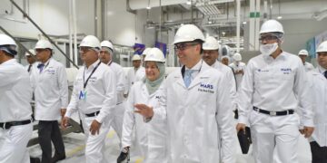 وزير الاستثمار يشهد تدشين خطوط الإنتاج الجديدة لشركة ” مارس” بالسادس من أكتوبر