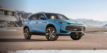 إم جي تقدم نسختها HS هايبرد.. بتكنولوجيا هجينة