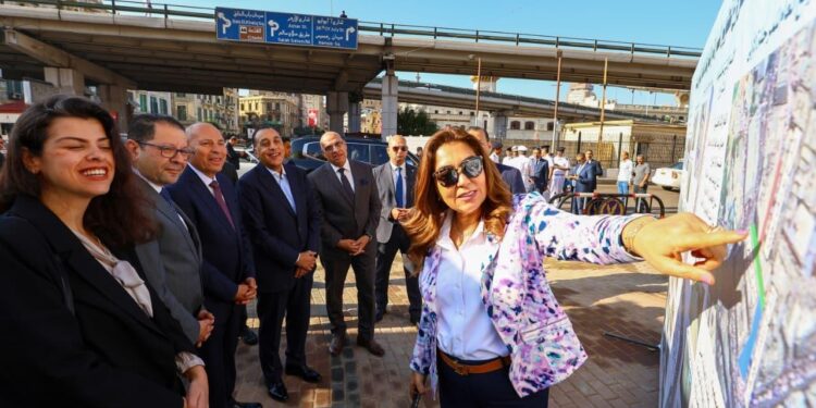 رئيس الوزراء يفتتح المرحلة الأولي لسوق العتبة التاريخي في ثوب حضاري جديد يليق بالجمهورية الجديدة