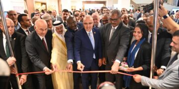 وزير الموارد المائية والري يفتتح المعرض المقام على هامش “أسبوع القاهرة الثامن للمياه”