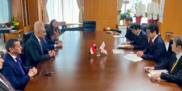 وزير التربية والتعليم يلتقي نظيره الياباني عقب توليه منصبه لبحث سبل تعزيز التعاون التربوي