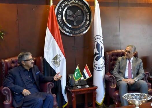 استثمارات باكستانية مرتقبة في قطاعات الأدوية والملابس الجاهزة والهواتف المحمولة وتكنولوجيا المعلومات