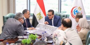 وزير الصحة يستقبل محافظ الشرقية لمتابعة المشروعات الصحية الجارية والتوسع في إنشاء منشآت جديدة