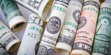 أسعار العملات في مصر اليوم الجمعة