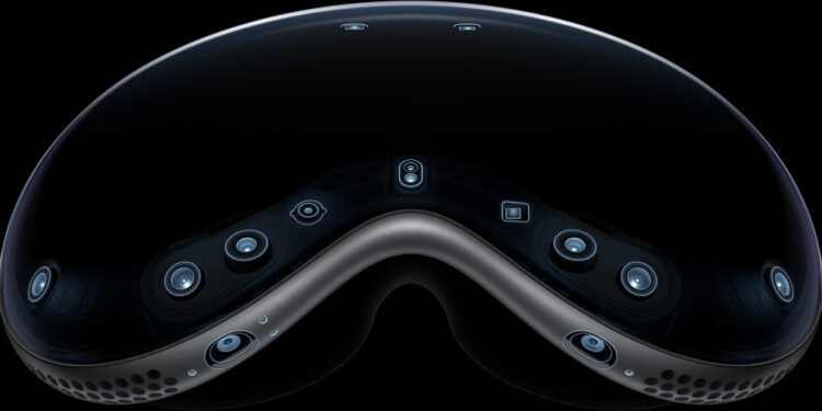 آبل Vision Pro بمعالج M5 تثير الدهشة والجدل