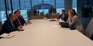 وزير الاستثمار يعقد اجتماعًا مع كبار التنفيذيين في مجموعة ماريوت الدولية بواشنطن