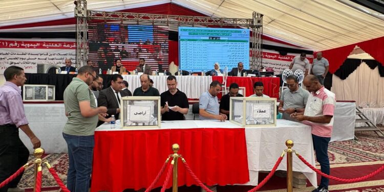 وزير الإسكان: تخصيص 1008 قطع أراضٍ تم تقنين أوضاعها للمواطنين بمدينة العبور الجديدة من خلال 3 قرعات علنية