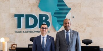 وزير الاستثمار يبحث مع رئيس مجموعة بنك التجارة والتنمية التابع للكوميسا فرص تعزيز التجارة البينية في اطار الكوميسا